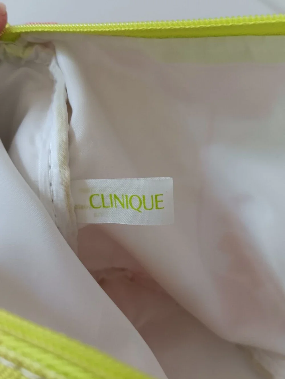 Clinique Floral Daisy Travel Cosmetics Makeup Bag 8 Inch Yellow Green Pink Retro